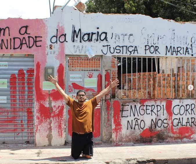 Do carrinho de galinhas ao título de mestre: a trajetória de Leonardo Mascarenhas mostra o que acontece quando a periferia transforma sobrevivência em conhecimento