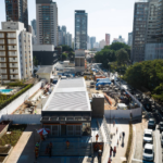 Metrô muda a paisagem de São Paulo, mas periferias ainda esperam transformação na mesma velocidade